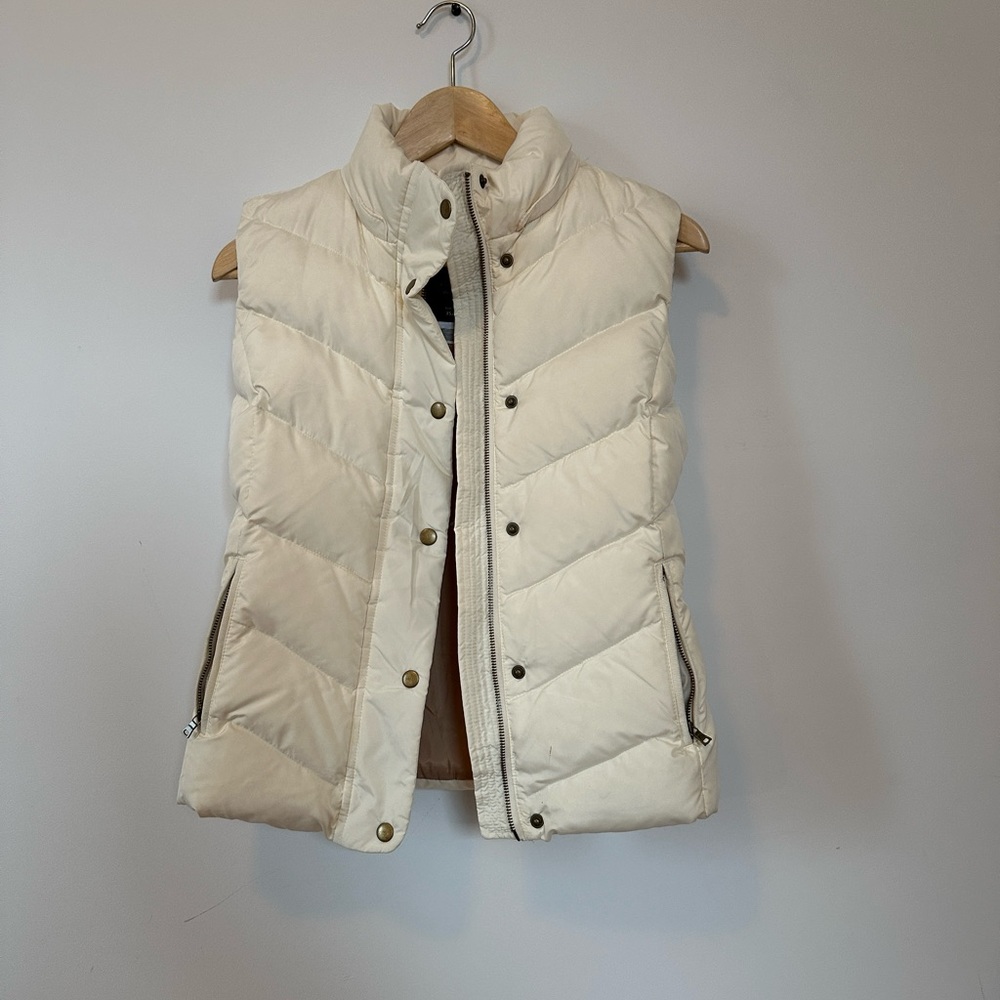 sleeveless puff